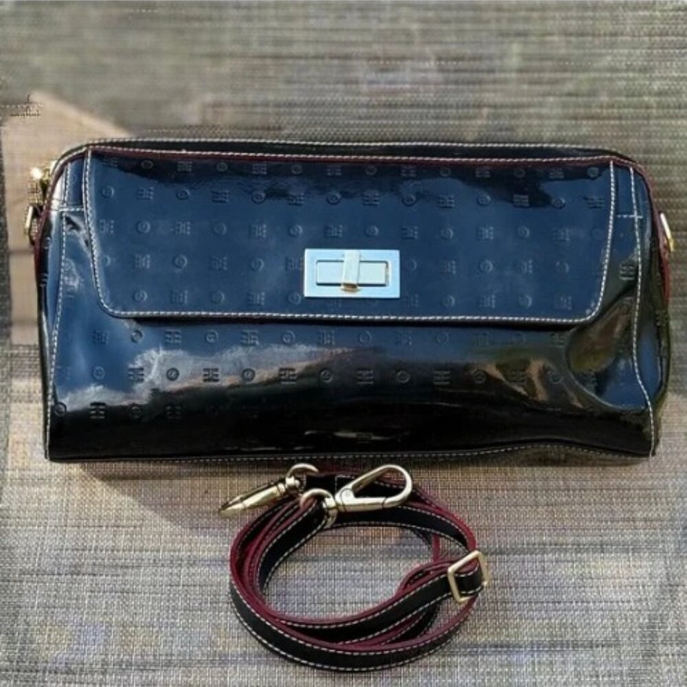 EUC Arcadia Patent Black Patent Leather with White Stitching